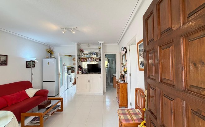 Resale - Bungalow -
Torrevieja - Torreblanca