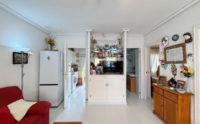 Resale - Bungalow -
Torrevieja - Torreblanca