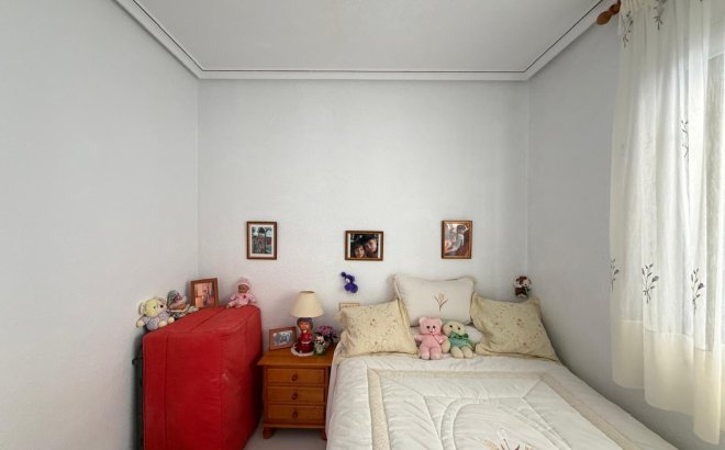 Resale - Bungalow -
Torrevieja - Torreblanca