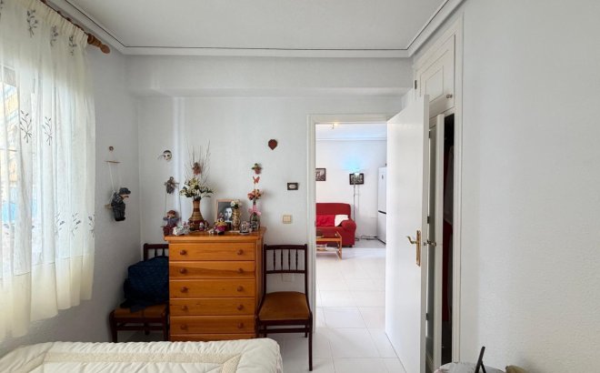 Resale - Bungalow -
Torrevieja - Torreblanca