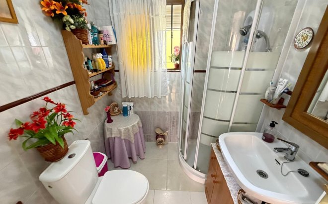 Resale - Bungalow -
Torrevieja - Torreblanca