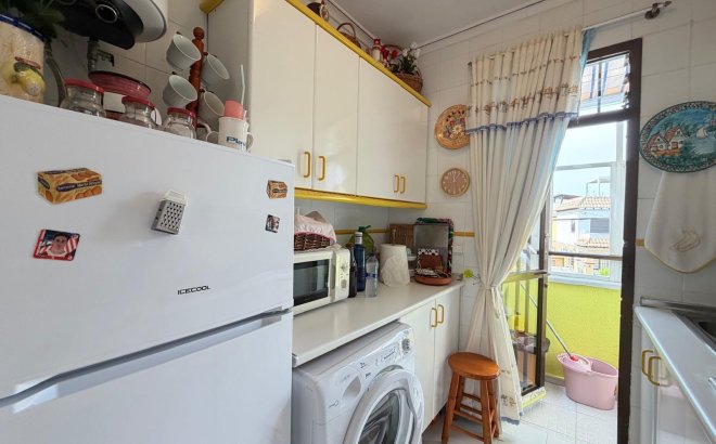 Resale - Bungalow -
Torrevieja - Torreblanca
