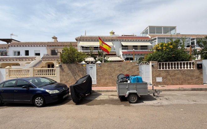 Resale - Bungalow -
Torrevieja - Torreblanca