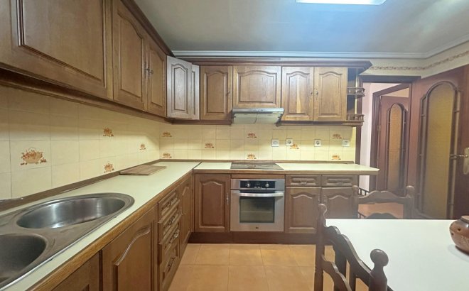 Resale - Apartment -
Torrevieja - Centro