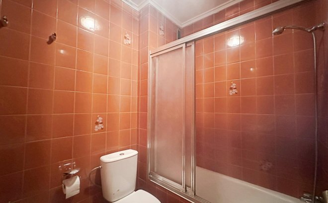Resale - Apartment -
Torrevieja - Centro