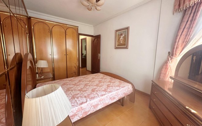 Resale - Apartment -
Torrevieja - Centro