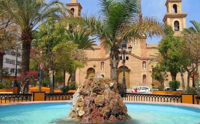 Resale - Apartment -
Torrevieja - Centro