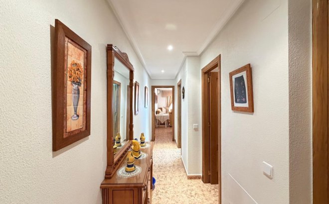 Resale - Apartment -
Torrevieja - Playa del Cura