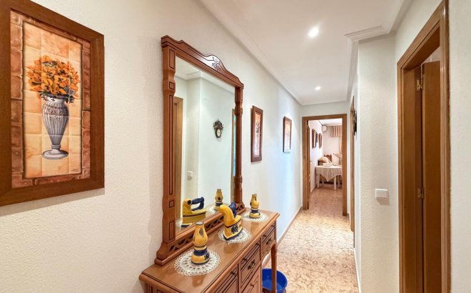 Resale - Apartment -
Torrevieja - Playa del Cura