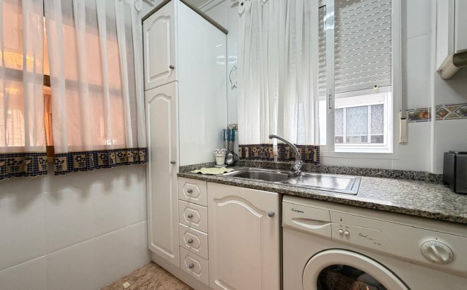 Resale - Apartment -
Torrevieja - Playa del Cura