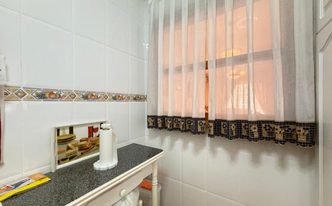 Resale - Apartment -
Torrevieja - Playa del Cura