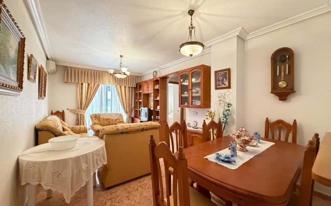Resale - Apartment -
Torrevieja - Playa del Cura