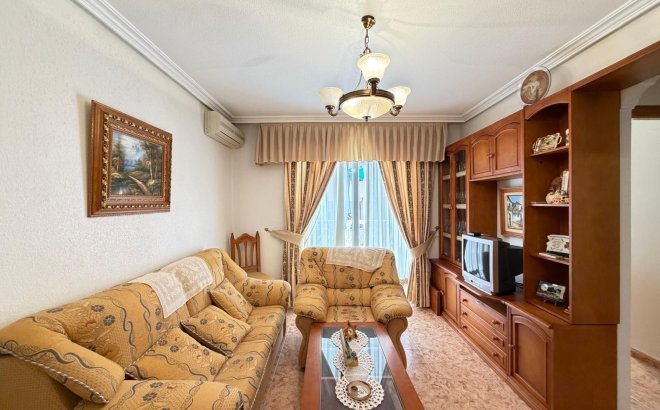 Resale - Apartment -
Torrevieja - Playa del Cura