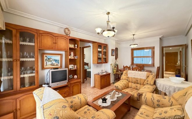 Resale - Apartment -
Torrevieja - Playa del Cura