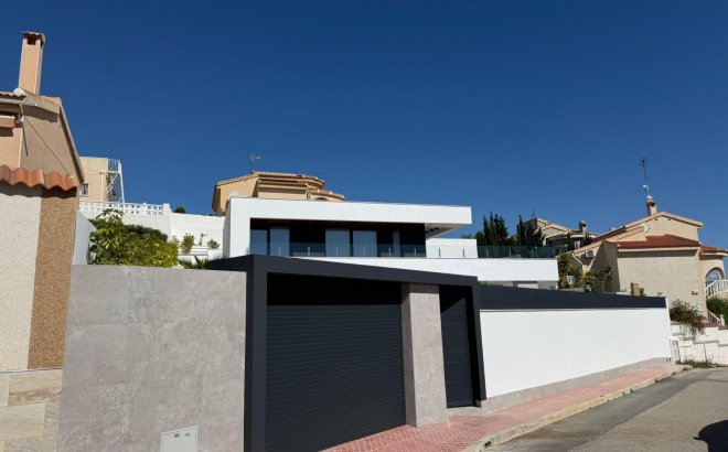 Resale - Villa -
Ciudad Quesada - La Marquesa