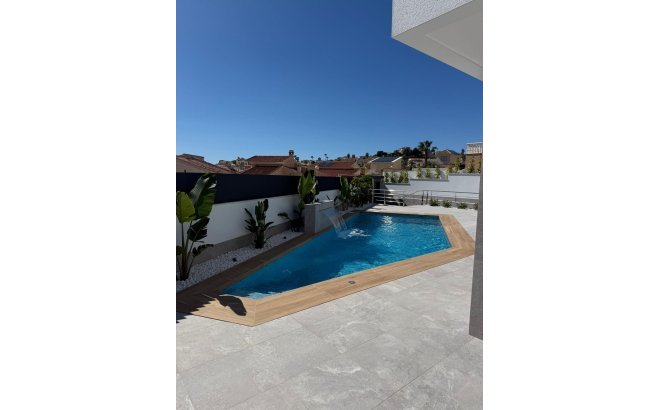 Resale - Villa -
Ciudad Quesada - La Marquesa