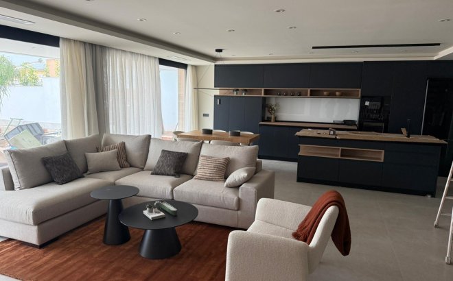 Resale - Villa -
Ciudad Quesada - La Marquesa