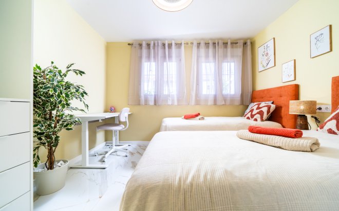 Resale - Apartment -
La Veleta - Costa Blanca