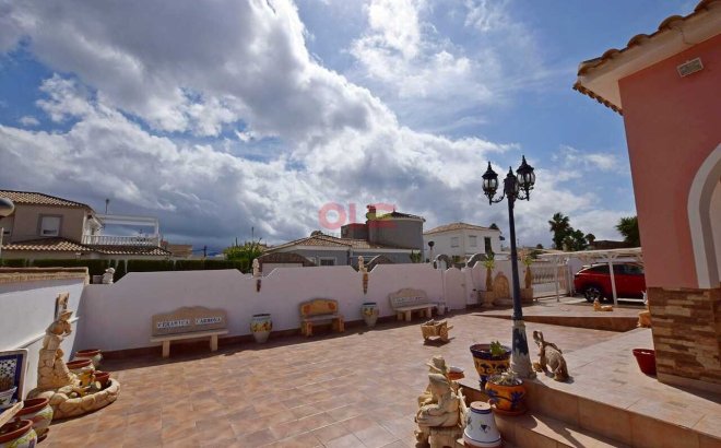 Resale - Villa -
Cabo Roig - Costa Blanca