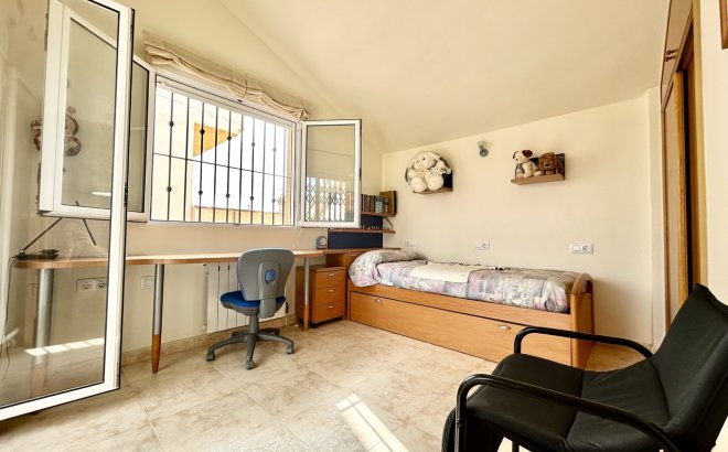 Revente - Town House -
Torre de la Horadada - Costa Blanca