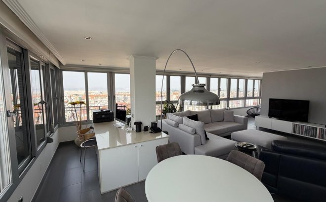 Resale - Apartment -
Torrevieja - Acequion