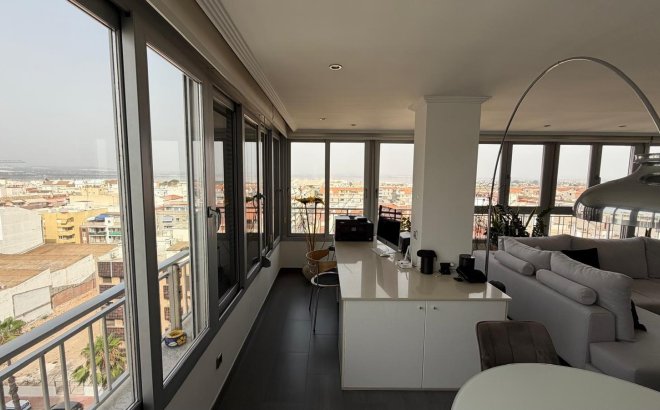Resale - Apartment -
Torrevieja - Acequion