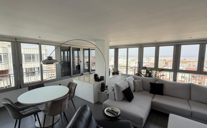 Resale - Apartment -
Torrevieja - Acequion