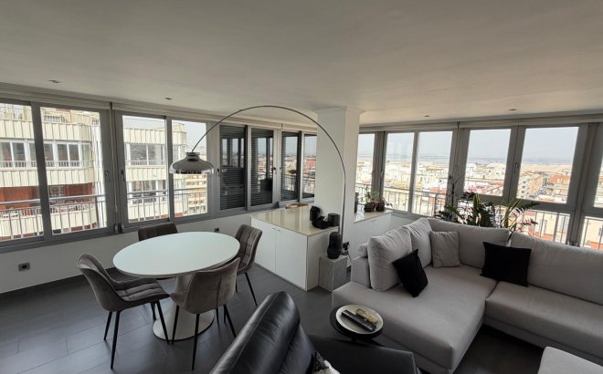 Resale - Apartment -
Torrevieja - Acequion
