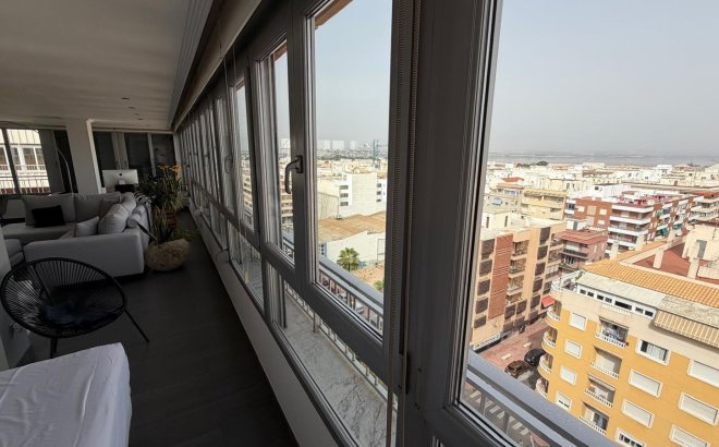 Resale - Apartment -
Torrevieja - Acequion