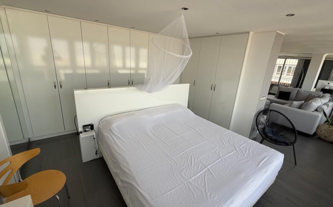 Resale - Apartment -
Torrevieja - Acequion