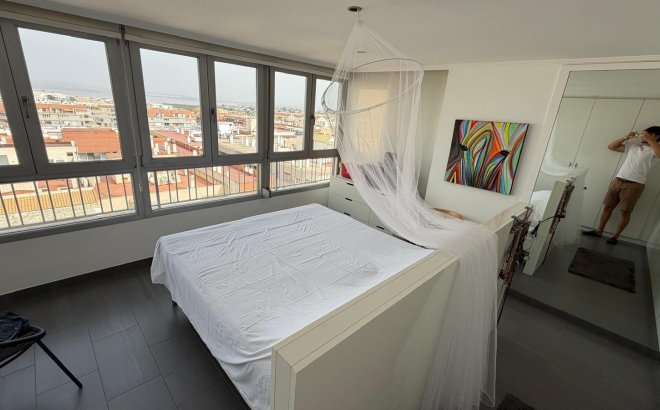 Resale - Apartment -
Torrevieja - Acequion