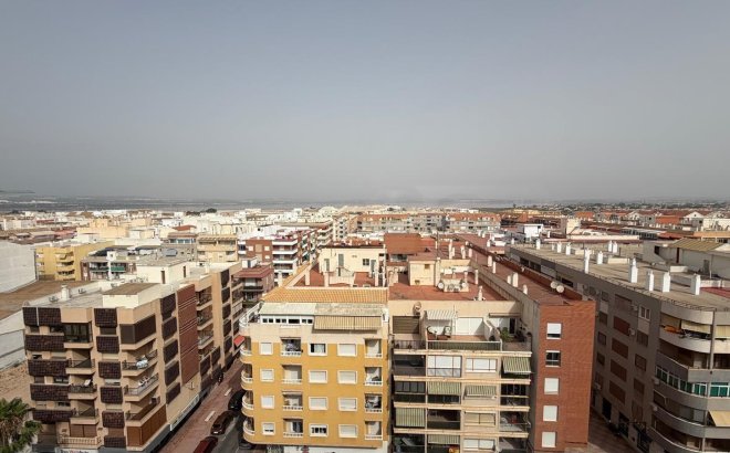 Resale - Apartment -
Torrevieja - Acequion