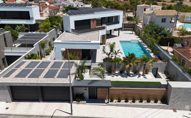 Resale - Villa -
Ciudad Quesada - Centro De La Ciudad Quesada