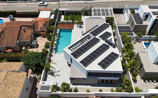 Resale - Villa -
Ciudad Quesada - Centro De La Ciudad Quesada
