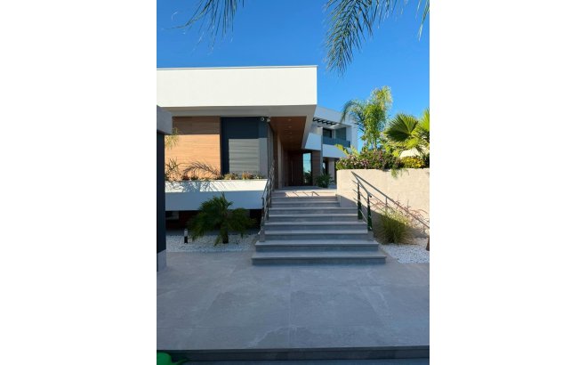 Resale - Villa -
Ciudad Quesada - Centro De La Ciudad Quesada