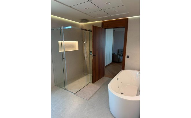 Resale - Villa -
Ciudad Quesada - Centro De La Ciudad Quesada