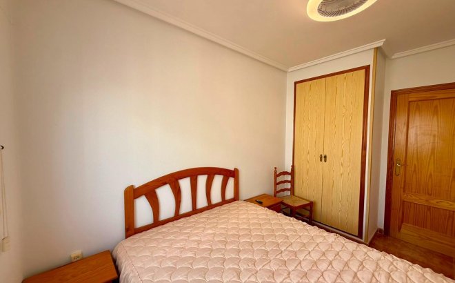 Herverkoop - Penthouse -
Torrevieja - Playa del Cura