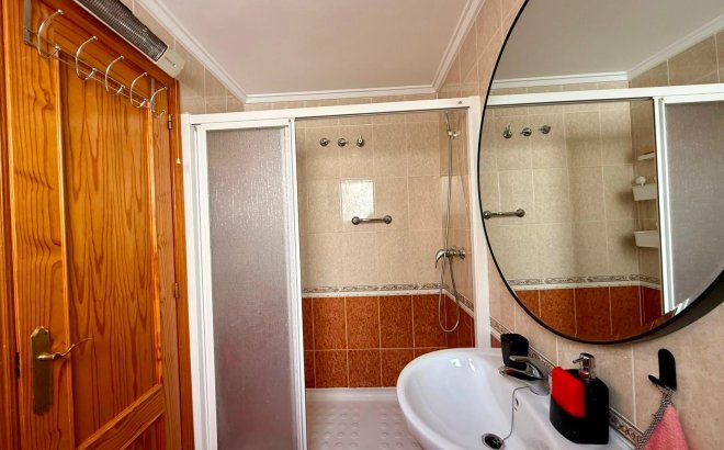 Herverkoop - Penthouse -
Torrevieja - Playa del Cura