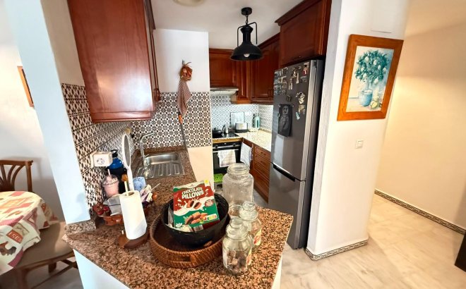 Herverkoop - Appartement -
Torrevieja - Playa de los Locos