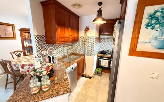 Herverkoop - Appartement -
Torrevieja - Playa de los Locos