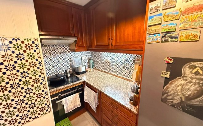 Herverkoop - Appartement -
Torrevieja - Playa de los Locos