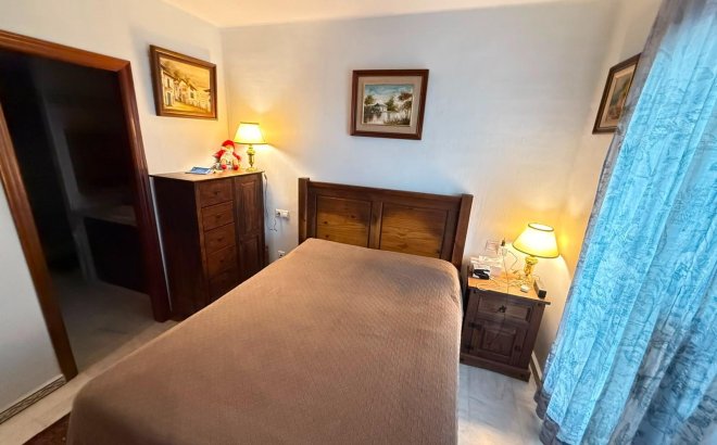 Herverkoop - Appartement -
Torrevieja - Playa de los Locos