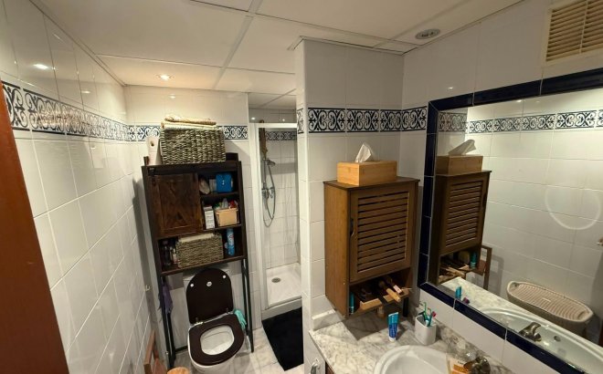 Herverkoop - Appartement -
Torrevieja - Playa de los Locos