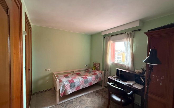 Herverkoop - Appartement -
Torrevieja - Playa de los Locos