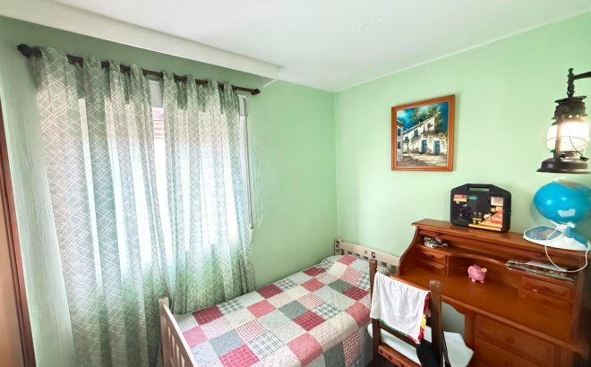 Herverkoop - Appartement -
Torrevieja - Playa de los Locos