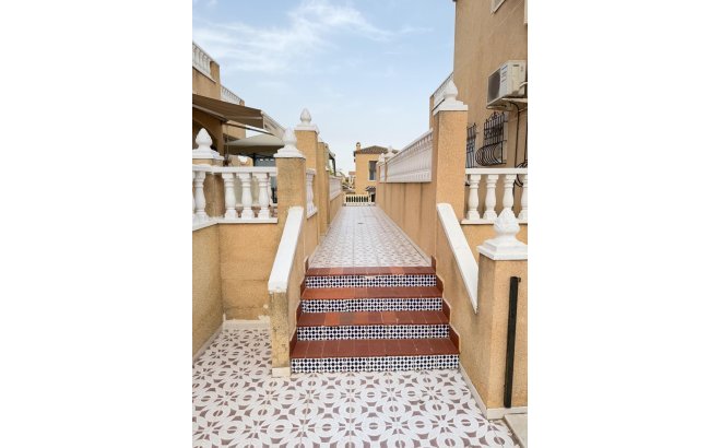 Herverkoop - Appartement -
Torrevieja - Centro
