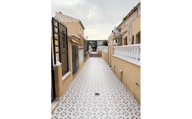Herverkoop - Appartement -
Torrevieja - Centro