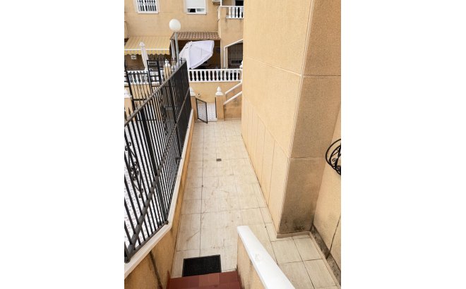 Herverkoop - Appartement -
Torrevieja - Centro