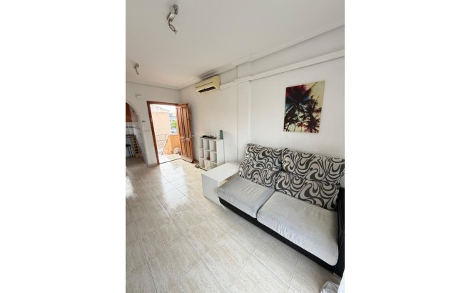 Herverkoop - Appartement -
Torrevieja - Centro