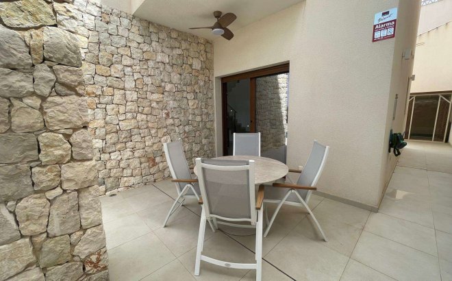Herverkoop - Villa -
Benijofar - Costa Blanca